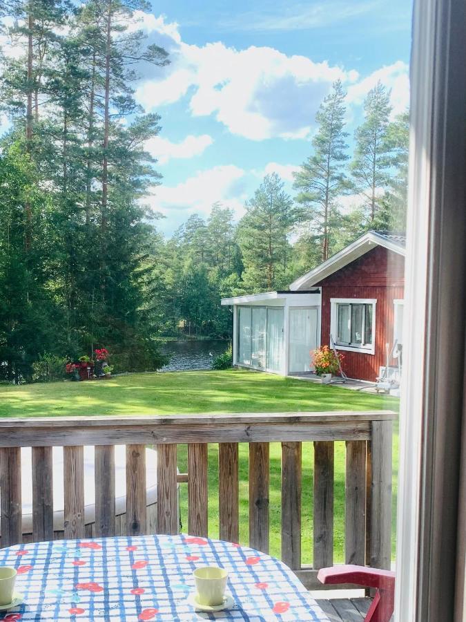 Egen Gaststuga Med Sjoutsikt Villa Mansarp Екстериор снимка